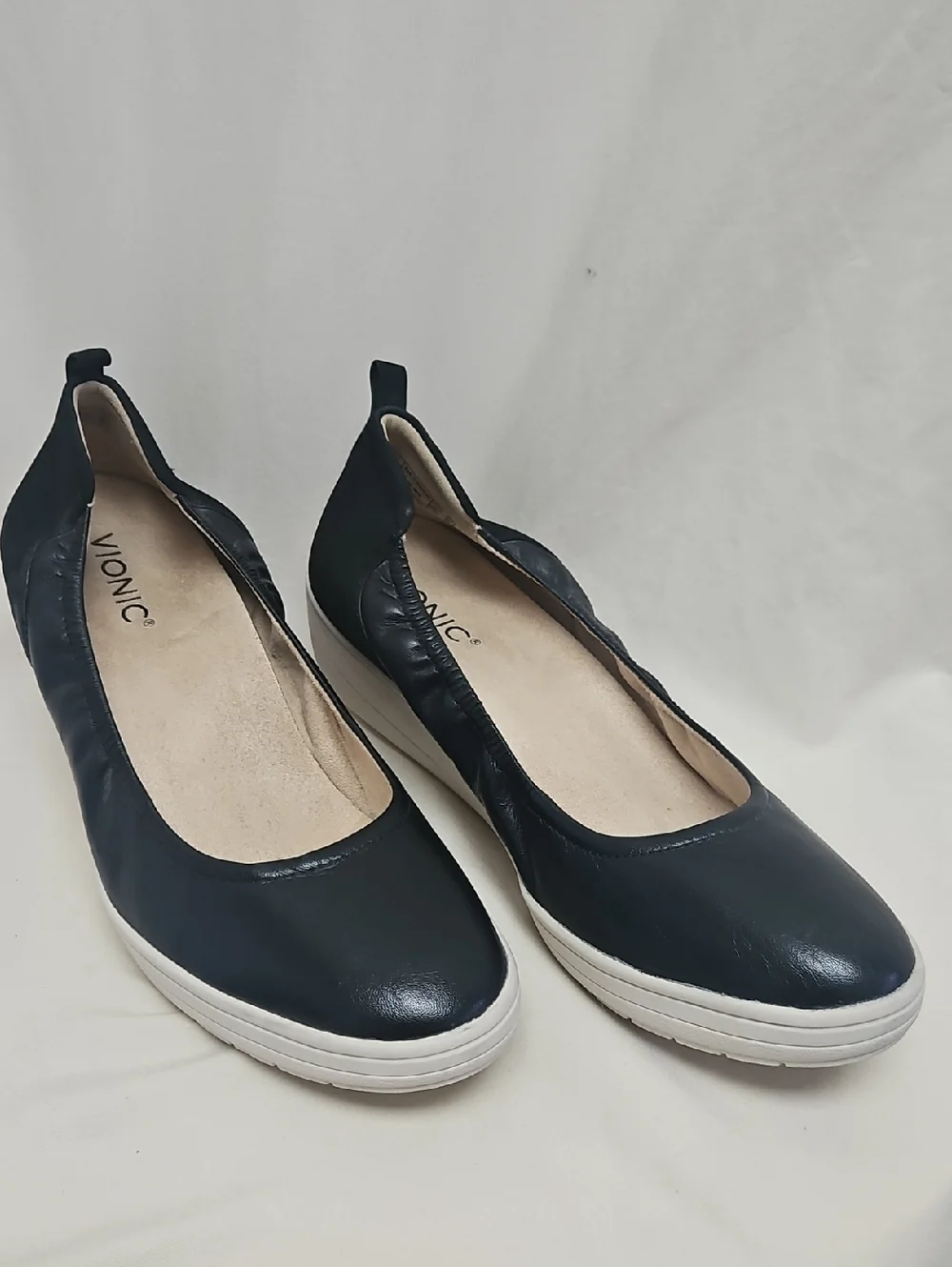 Vionic Jacey Black Leather Slip On Wedge Shoes Comfort Orthotic Size 11